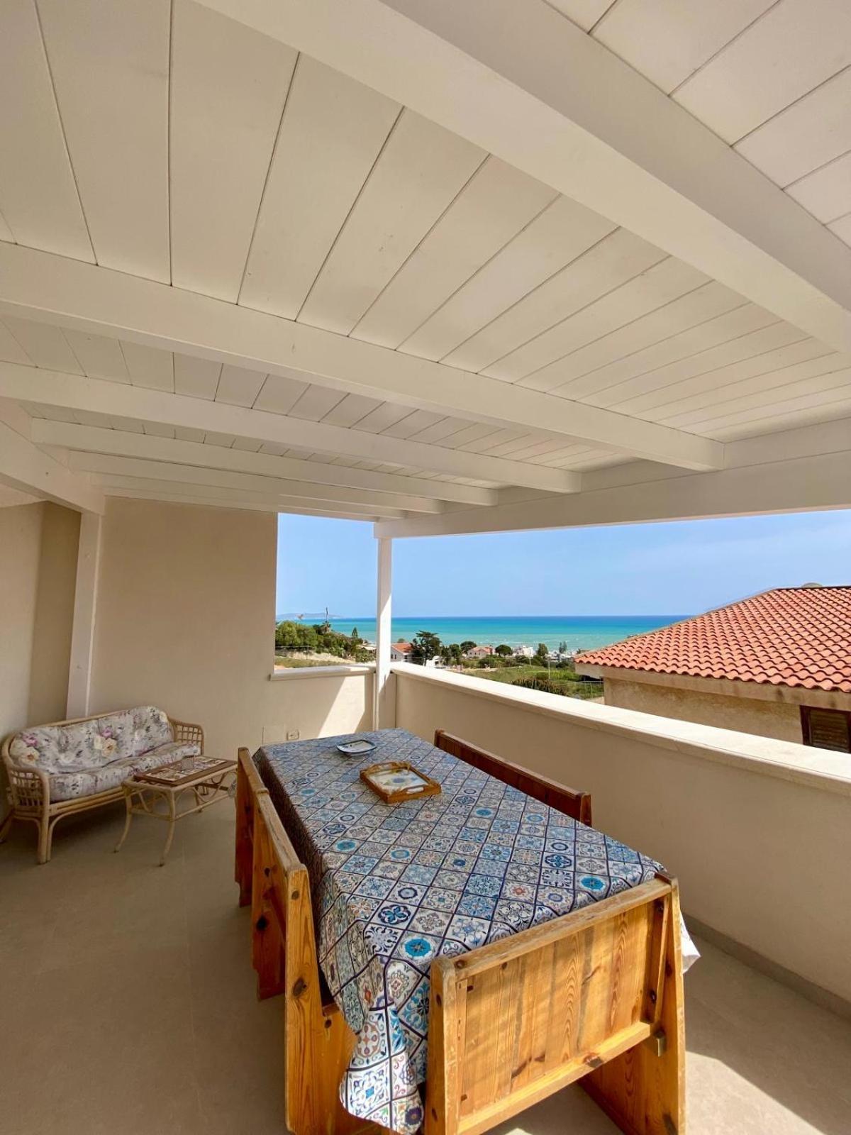 La Terrazza Di Nonna Maria Realmonte Exterior foto